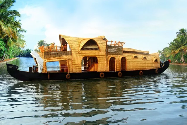 kollam day cruise houseboat luxuary